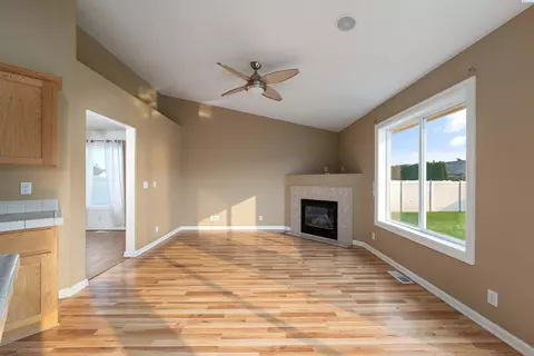 8020 Chehalis Dr, Pasco, WA 99301 photo 8