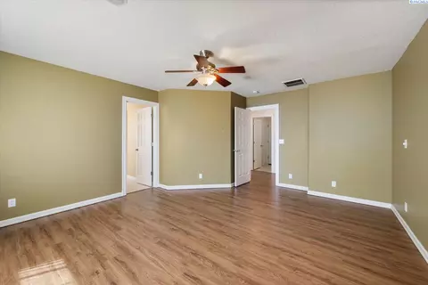 8020 Chehalis Dr, Pasco, WA 99301 photo 22