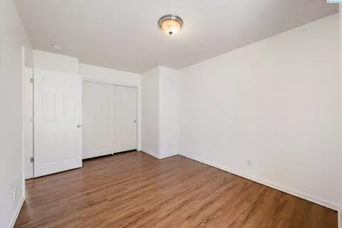 8020 Chehalis Dr, Pasco, WA 99301 photo 16