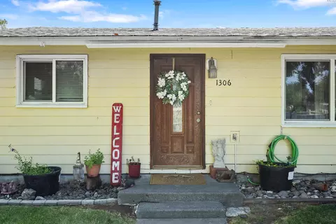 1306 E Spruce St, Othello, WA 99344 photo 6