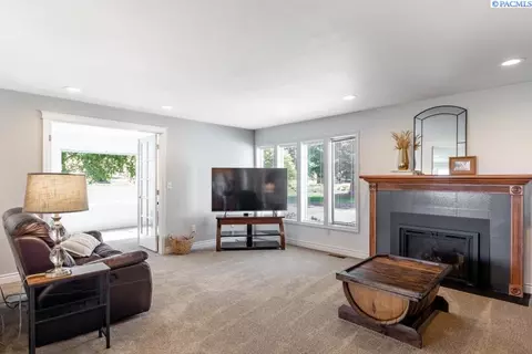 401 Jennings Rd, Pullman, WA 99163 photo 7