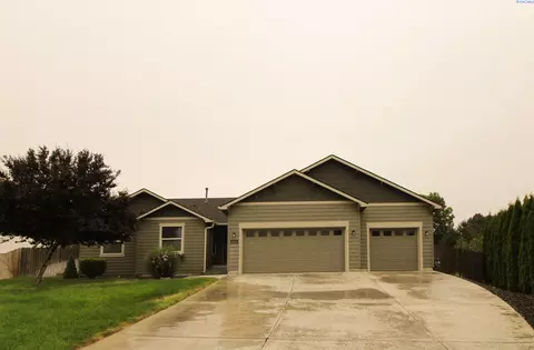 3919 Peppertree Ct, Pasco, WA 99301 photo 1