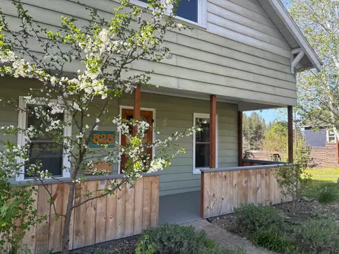 525 E Whitman St, Palouse, WA 99161