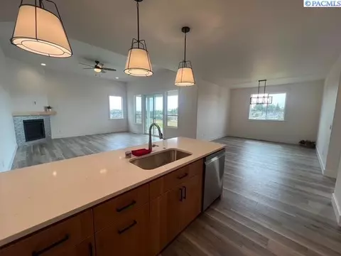 1055 SW Panorama Dr, Pullman, WA 99163 photo 14