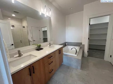 1055 SW Panorama Dr, Pullman, WA 99163 photo 32