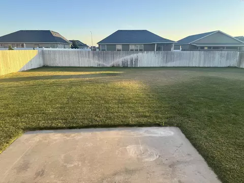 5618 Denver Dr, Pasco, WA 99301 photo 3