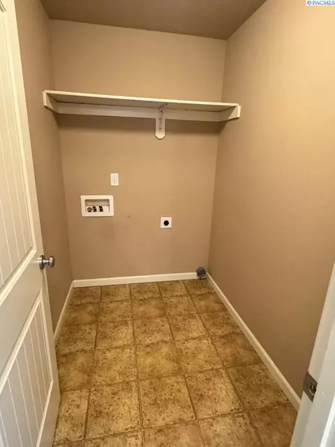 5601 Denver Dr, Pasco, WA 99301 photo 16