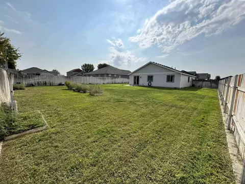 5601 Denver Dr, Pasco, WA 99301 photo 4