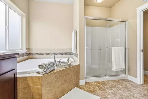 4310 NW Commons Dr, Pasco, WA 99301 photo 26