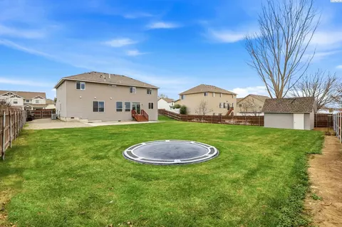 4310 NW Commons Dr, Pasco, WA 99301 photo 3