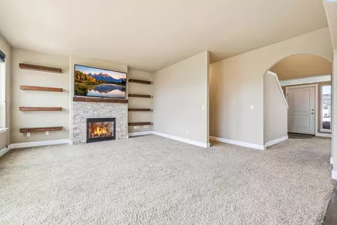 4310 NW Commons Dr, Pasco, WA 99301 photo 9