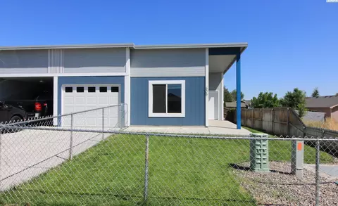 605 S Cedar Ave, Pasco, WA 99301 photo 1