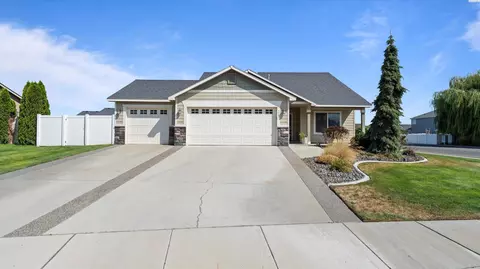 4403 Monterey Dr, Pasco, WA 99301 photo 3