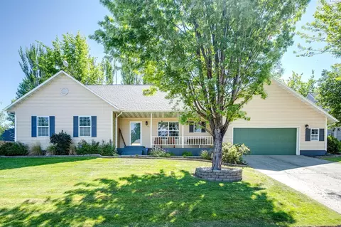 Exterior - 745 SE Meadow Vale, Pullman, WA 99163 photo 1 of 7