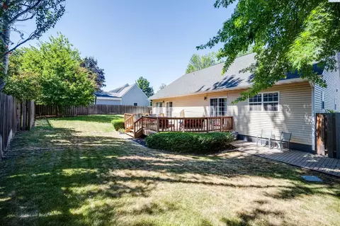 Exterior - 745 SE Meadow Vale, Pullman, WA 99163 photo 5 of 7