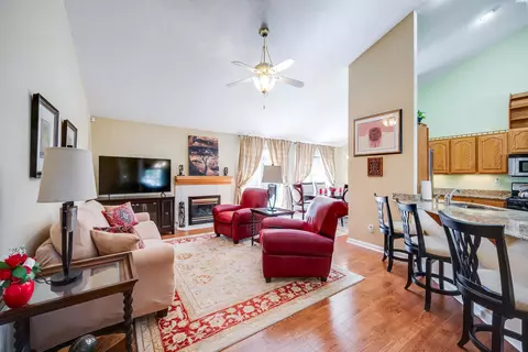 Living - 745 SE Meadow Vale, Pullman, WA 99163 photo 3 of 5