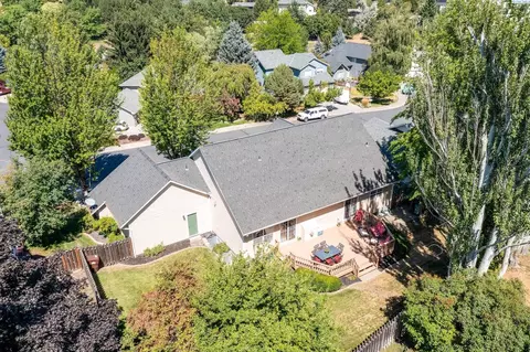 View/Area - 745 SE Meadow Vale, Pullman, WA 99163 photo 1 of 5