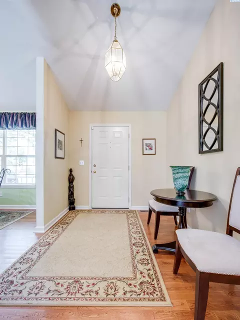 Entry Way - 745 SE Meadow Vale, Pullman, WA 99163 photo 1 of 3