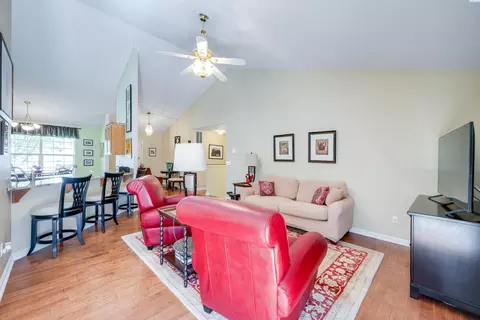 Living - 745 SE Meadow Vale, Pullman, WA 99163 photo 2 of 5