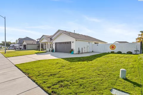 5408 Johnson Dr, Pasco, WA 99301 photo 3