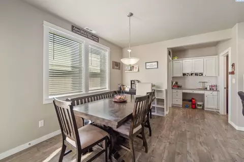 Dining - 8210 Cassiar Dr, Pasco, WA 99301 photo 1 of 1