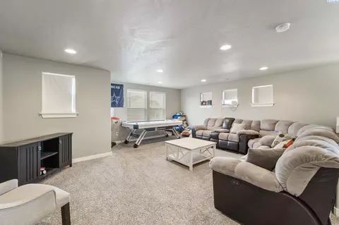Other - 8210 Cassiar Dr, Pasco, WA 99301 photo 4 of 9