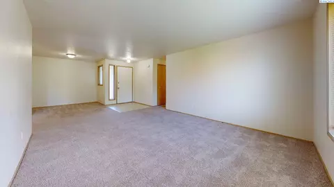 6503 Ruth Dr, Pasco, WA 99301 photo 4
