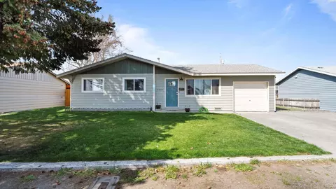 Exterior - 3625 W Agate St, Pasco, WA 99301 photo 7 of 8