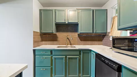 Kitchen - 3625 W Agate St, Pasco, WA 99301 photo 2 of 2