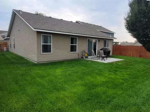 Exterior - 5708 Sidon Ln, Pasco, WA 99301 photo 3 of 6