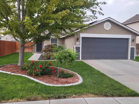 Exterior - 5708 Sidon Ln, Pasco, WA 99301 photo 5 of 6