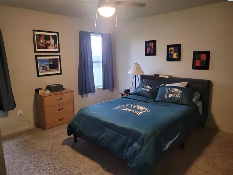 Bedroom - 5708 Sidon Ln, Pasco, WA 99301 photo 2 of 4