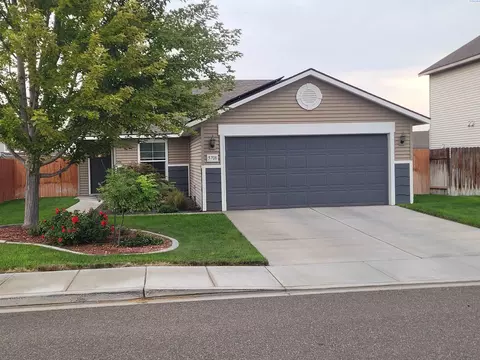 Exterior - 5708 Sidon Ln, Pasco, WA 99301 photo 1 of 6