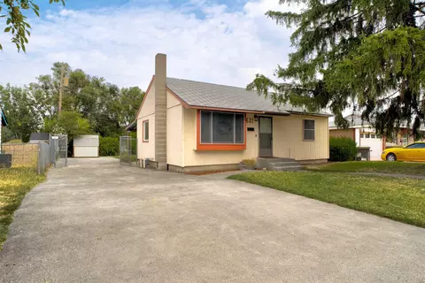 1631 S Dayton Pl, Kennewick, WA 99337