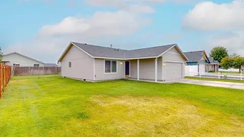 4601 Muris Ln, Pasco, WA 99301 photo 2