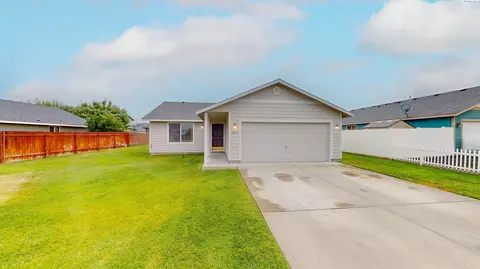 4601 Muris Ln, Pasco, WA 99301 photo 1
