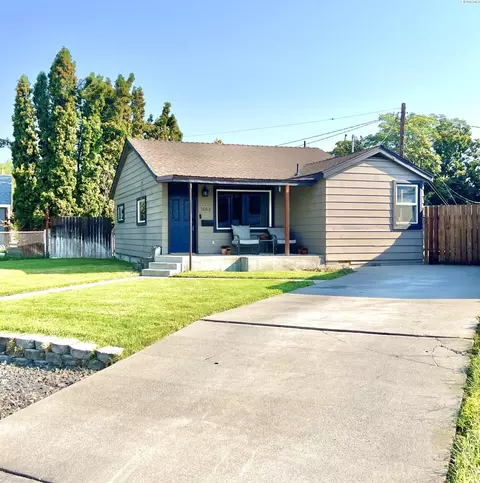 1002 Sanford Ave, Richland, WA 99352