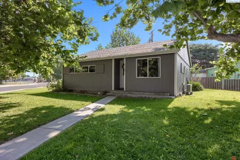 1118 Potter Ave, Richland, WA 99354