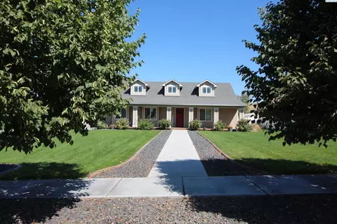 2112 Meritage Ave, Richland, WA 99352