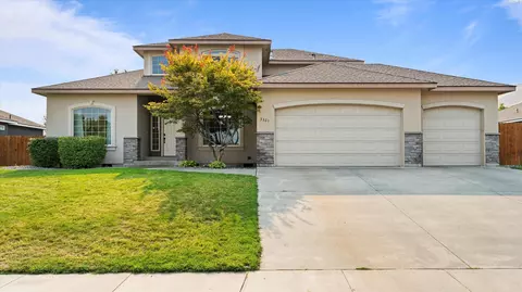 3381 Nottingham Dr, Richland, WA 99352