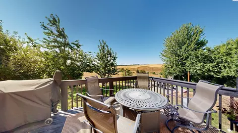 Exterior - 1225 NW Ventura Dr, Pullman, WA 99163 photo 1 of 3