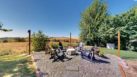 Exterior - 1225 NW Ventura Dr, Pullman, WA 99163 photo 3 of 3