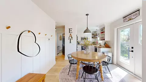 Dining - 1225 NW Ventura Dr, Pullman, WA 99163 photo 1 of 1