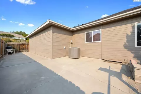 Exterior - 4824 Mojave Dr, Pasco, WA 99301 photo 5 of 5