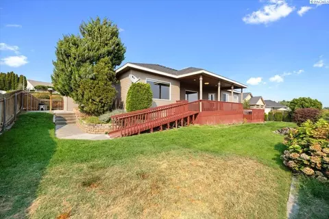 Exterior - 4824 Mojave Dr, Pasco, WA 99301 photo 4 of 5