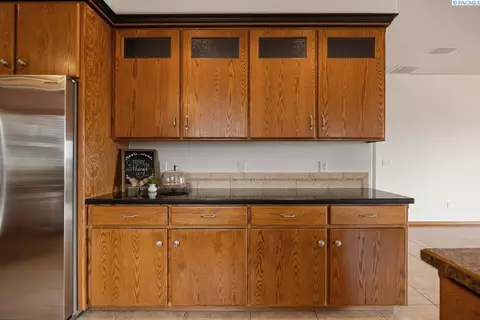 Kitchen - 4824 Mojave Dr, Pasco, WA 99301 photo 5 of 7