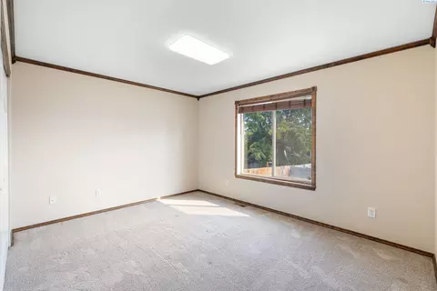 8708 Heathrow Ct, Pasco, WA 99301 photo 14