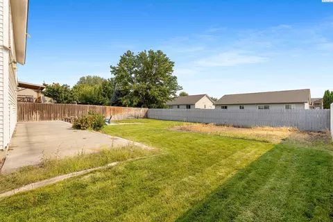 8708 Heathrow Ct, Pasco, WA 99301 photo 25