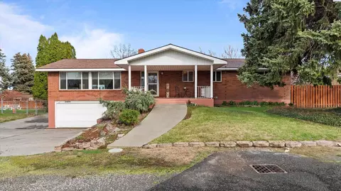 2409 S Fruitland St, Kennewick, WA 99337