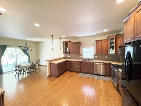 Kitchen - 4808 Mariola Ln, Pasco, WA 99301 photo 2 of 3